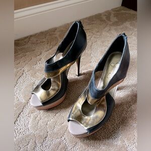 Jessica Simpson heels